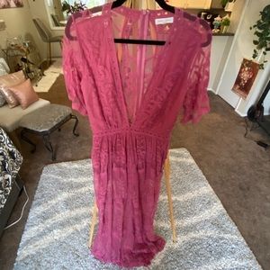 FINAL DROP 🚨 NWOT Mauve Pink Lace Honey Punch Medium Long Dress photo shoot